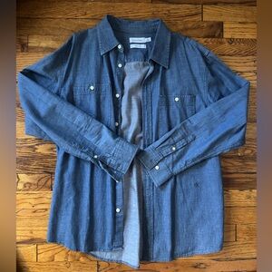 Calvin Klein Relax Fit Button Up Medium